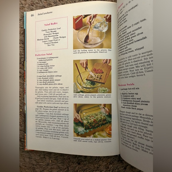 Vintage Better Homes & Gardens Barbecues and Picnics Book. Copyright 1963. - Picture 8 of 11